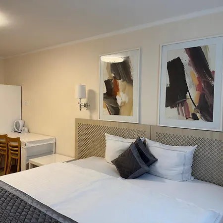 Pensionlien * קותן